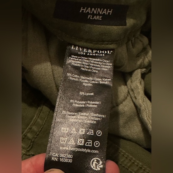 NEW Liverpool Los Angeles
Hannah Mid Rise Flare Leg Jeans in Spanish Olive - Picture 9 of 16